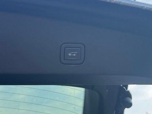 Used 2024 Cadillac Lyriq Luxury w/ LPO, Floor Liner Package AWD/4WD image 6
