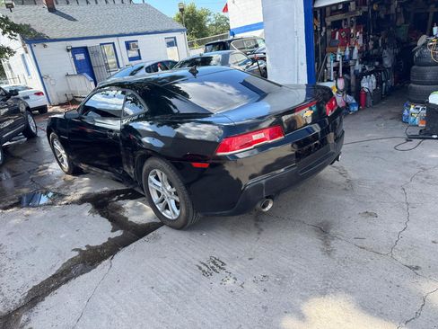 Used 2015 Chevrolet Camaro LS RWD image 3