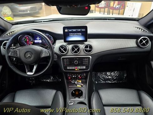 Used 2020 Mercedes-Benz GLA 250 4MATIC w/ Convenience Package image 21