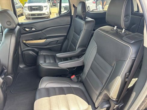 Used 2017 GMC Acadia Denali w/ Technology Package AWD/4WD image 26