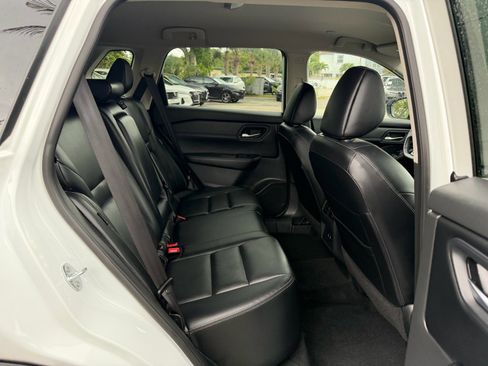 Certified 2024 Nissan Rogue SL FWD image 17