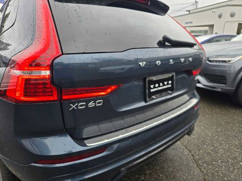Certified 2025 Volvo XC60 B5 Core w/ Protection Package Premier AWD/4WD image 10