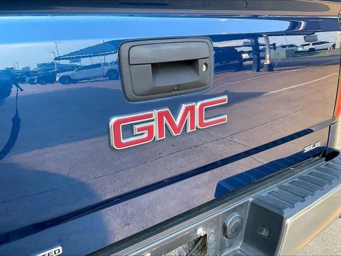 Used 2019 GMC Sierra 1500 SLE w/ SLE Value Package AWD/4WD image 30
