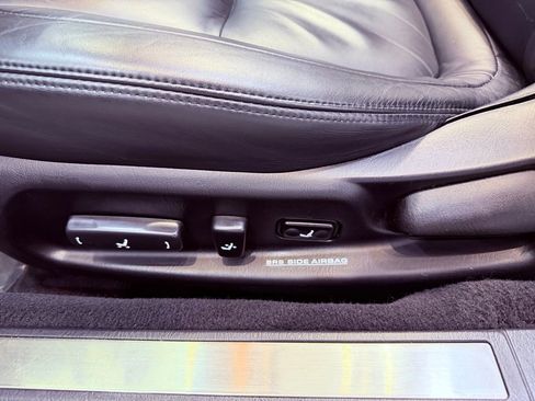 Used 2005 Lexus SC 430 Convertible image 26