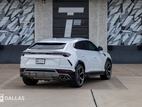 Used 2020 Lamborghini Urus image 14