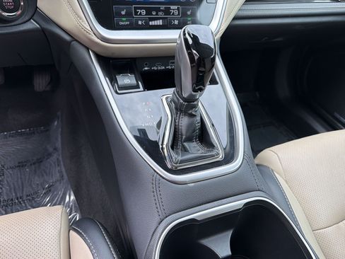 Used 2023 Subaru Outback Limited AWD/4WD image 17