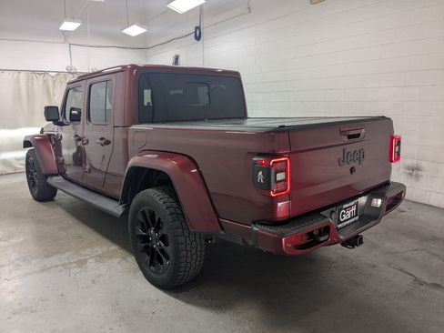 Used 2021 Jeep Gladiator Overland AWD/4WD image 9
