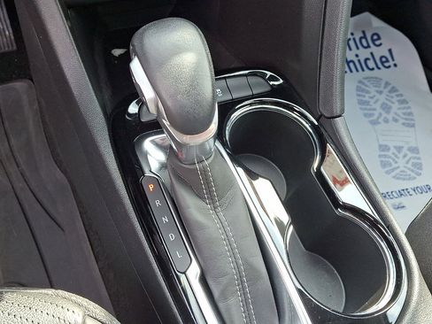 Used 2023 Buick Encore GX Essence w/ Experience Buick Package image 12