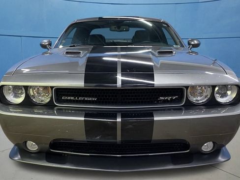 Used 2012 Dodge Challenger SRT8 image 4