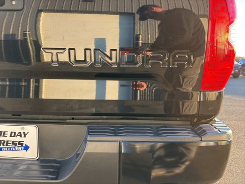 Used 2020 Toyota Tundra image 21