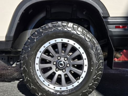 Used 2024 INEOS Grenadier image 6