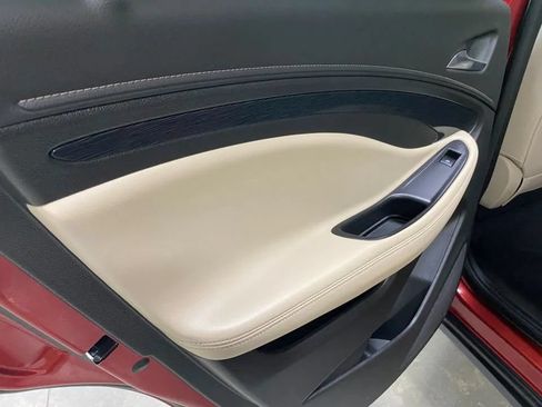 Used 2017 Buick Envision Essence FWD image 30