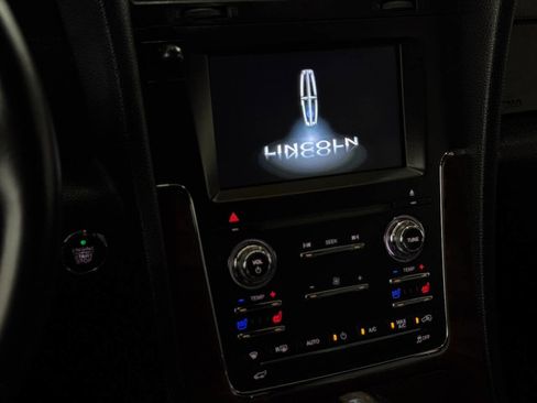 Used 2015 Lincoln Navigator 2WD image 47