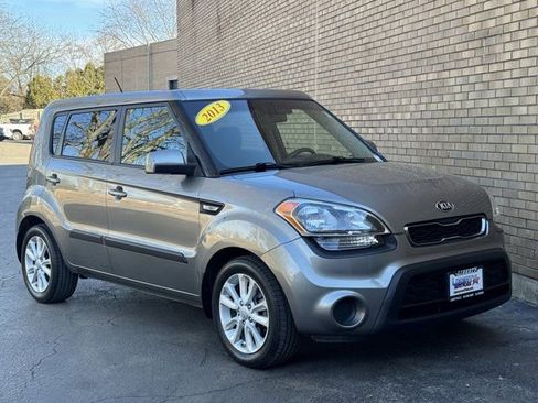 Used 2013 Kia Soul image 2