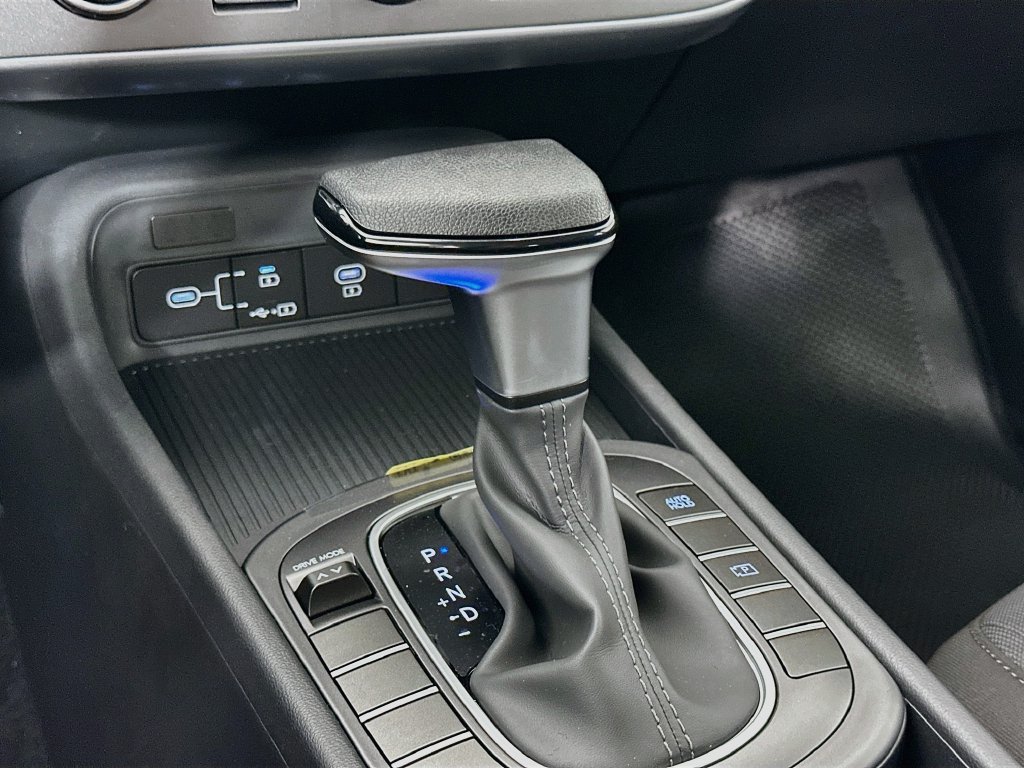 New 2027 Hyundai Kona SE FWD image 14
