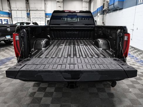 Certified 2025 GMC Sierra 2500 Denali Ultimate AWD/4WD image 17