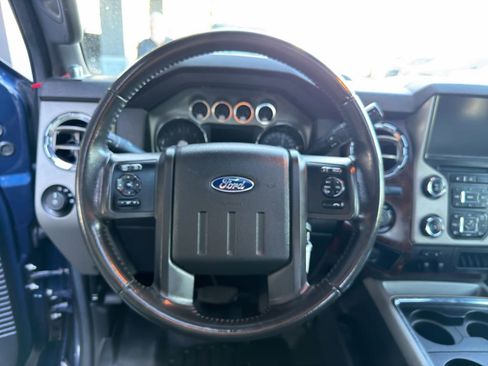 Used 2015 Ford F250 Lariat w/ Lariat Ultimate Package AWD/4WD image 25