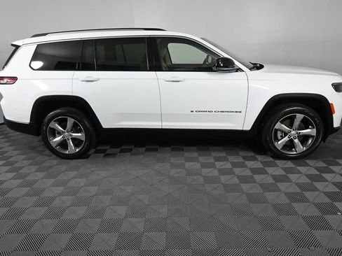 Used 2021 Jeep Grand Cherokee L Limited RWD image 25
