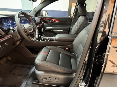 New 2026 Chevrolet Traverse RS w/ LPO, Floor Liner Package image 28