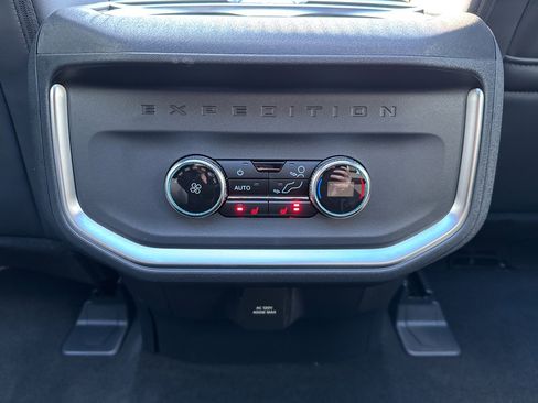 New 2026 Ford Expedition Platinum w/ Stealth Appearance Package image 23