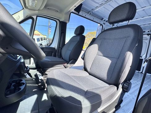 Used 2025 RAM ProMaster 2500 w/ Storage Group image 16