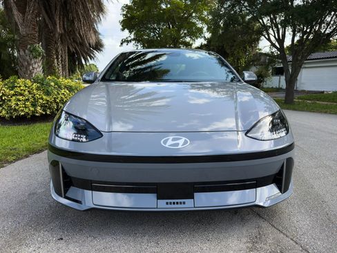 Used 2024 Hyundai Ioniq 6 SE RWD image 18