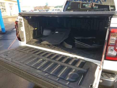 Used 2024 Ford Ranger Lariat w/ Trailer Tow Package image 29