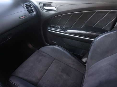 Used 2020 Dodge Charger Scat Pack w/ Plus Group RWD image 31