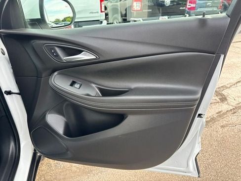 Used 2025 Buick Encore GX Preferred w/ Comfort Package FWD image 26