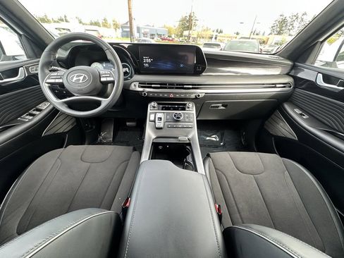 Certified 2025 Hyundai Palisade Calligraphy image 15