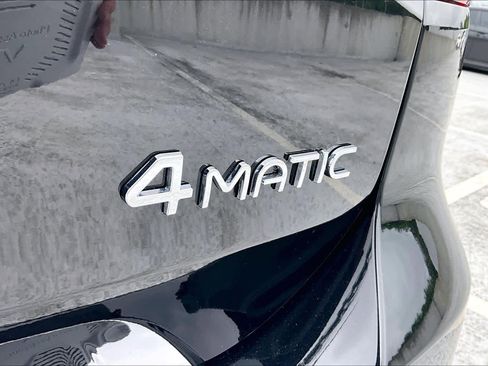 Used 2023 Mercedes-Benz EQB 300 4MATIC image 9