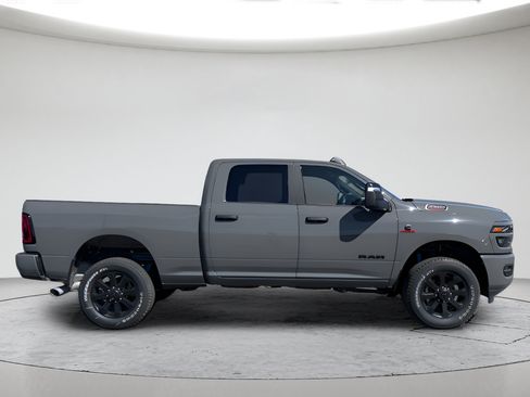 New 2026 RAM 2500 Big Horn AWD/4WD image 2