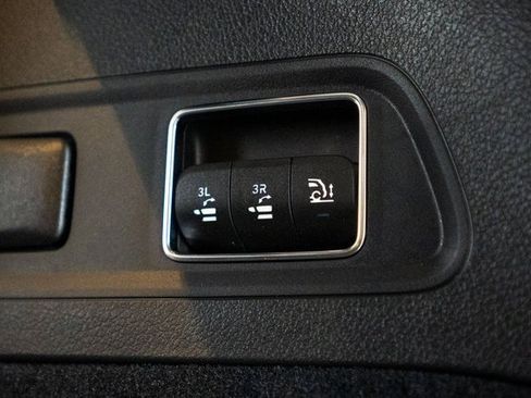 New 2026 Mercedes-Benz GLS 450 4MATIC image 39