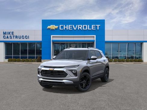 New 2026 Chevrolet TrailBlazer LT w/ Midnight Edition FWD image 8