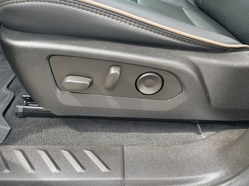 Used 2024 GMC Canyon Denali AWD/4WD image 42