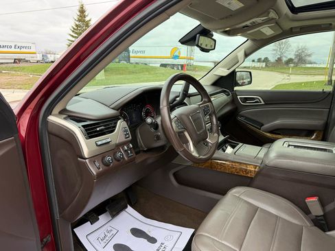 Used 2016 GMC Yukon XL Denali w/ Open Road Package AWD/4WD image 11