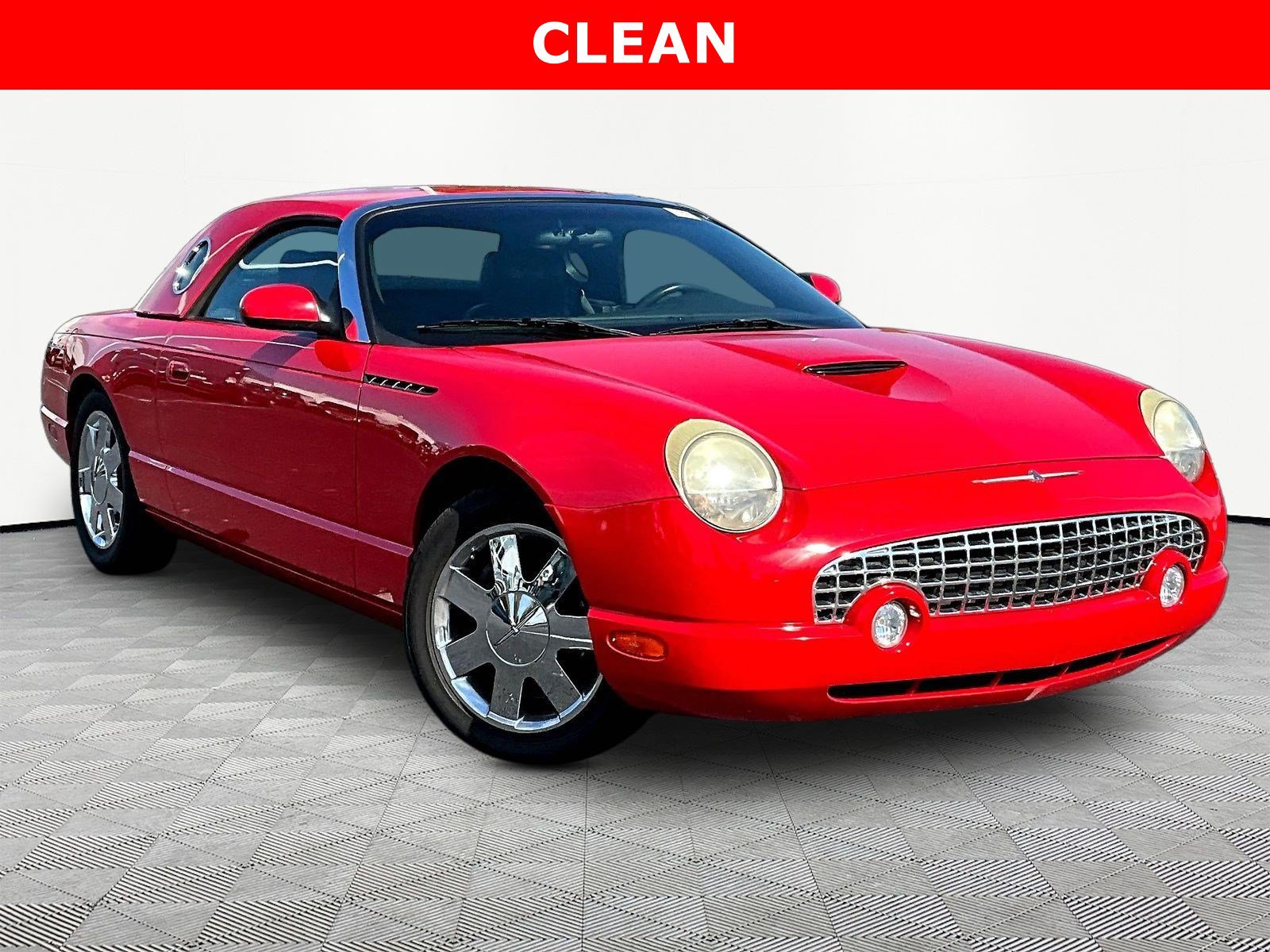 Used 2002 Ford Thunderbird RWD image 3