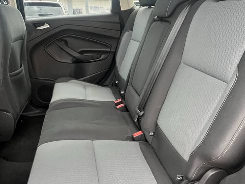 Used 2017 Ford Escape SE w/ Equipment Group 201A AWD/4WD image 18
