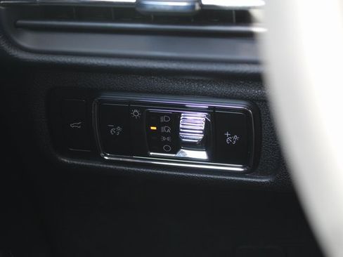 Certified 2023 Lincoln Corsair AWD w/ Equipment Group 101A image 21