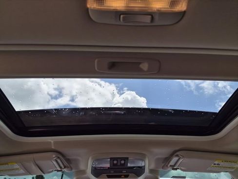 Used 2023 Subaru Crosstrek 2.0i Premium AWD/4WD image 28