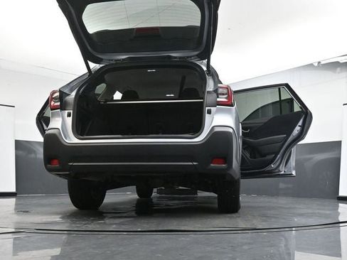 Used 2024 Subaru Outback Premium image 41