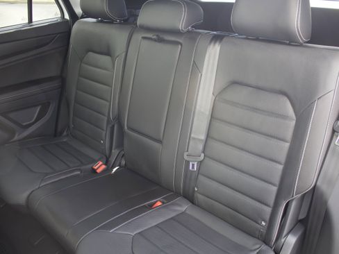 New 2026 Volkswagen Atlas Cross Sport SEL image 30