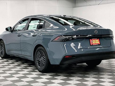 New 2026 Nissan Sentra SV w/ SV Convenience Package FWD image 8