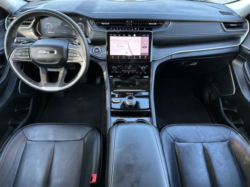 Used 2021 Jeep Grand Cherokee L Limited AWD/4WD image 19