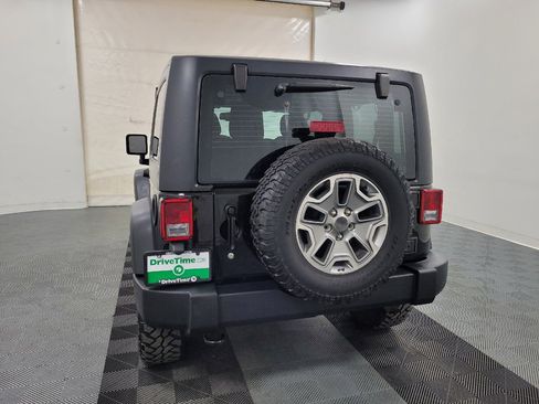 Used 2015 Jeep Wrangler Rubicon w/ Power Convenience Group AWD/4WD image 6