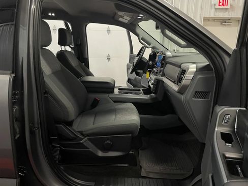 Used 2022 Ford F150 XLT w/ Equipment Group 301A Mid AWD/4WD image 43