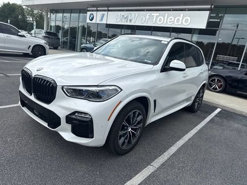 Used 2020 BMW X5 M50i w/ Executive Package AWD/4WD image 3