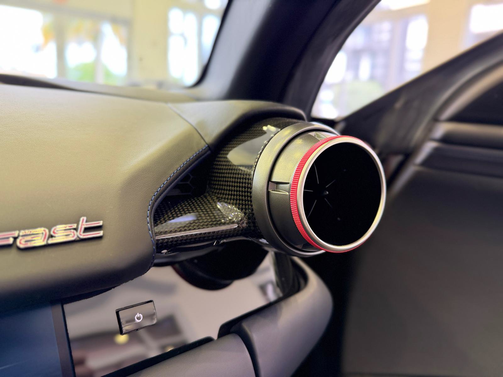 Used 2019 Ferrari 812 Superfast RWD image 39