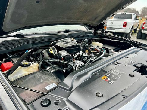 Used 2015 GMC Sierra 2500 Denali w/ Duramax Plus Package image 22