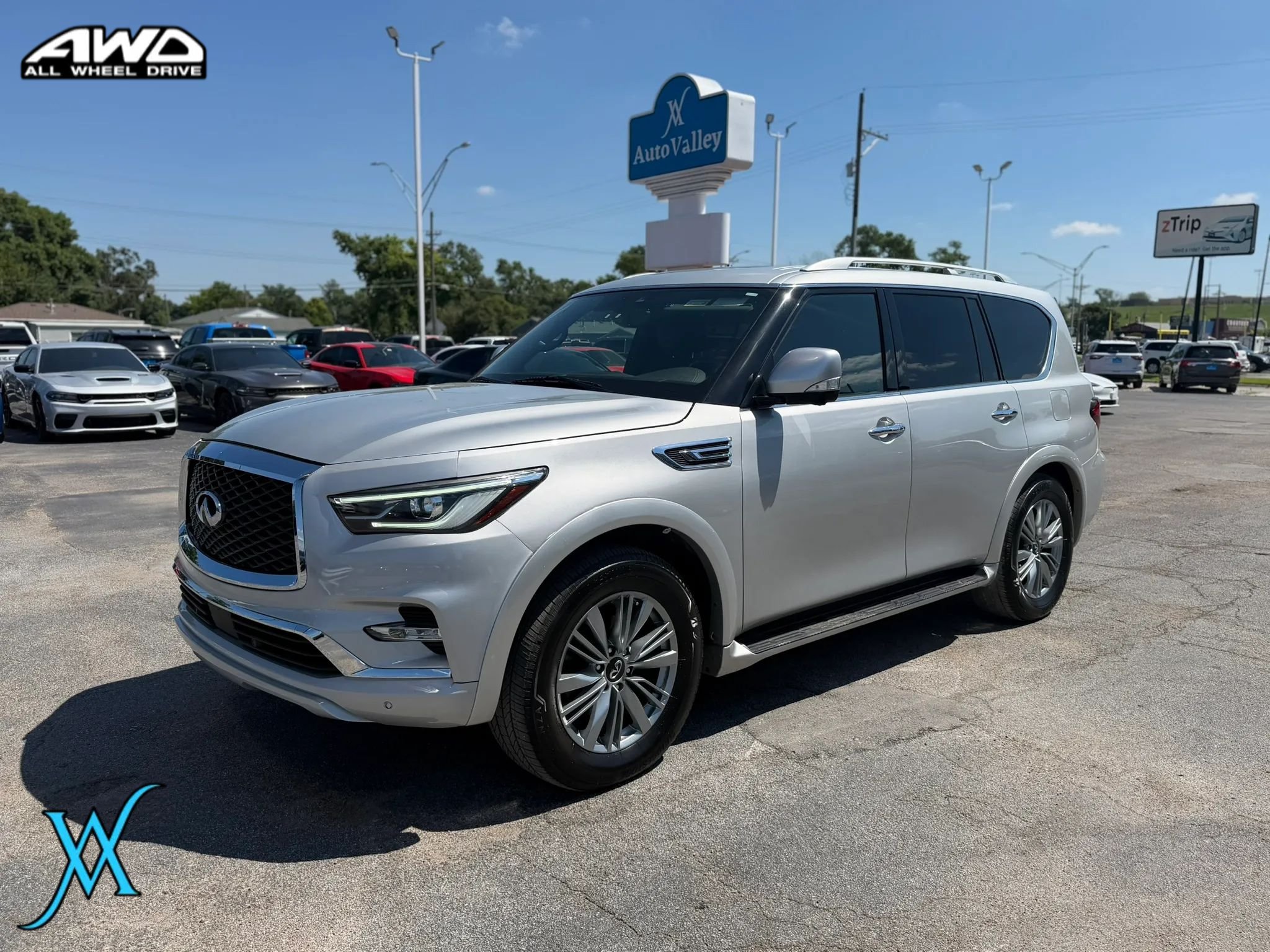 Used 2021 INFINITI QX80 Luxe AWD/4WD image 3
